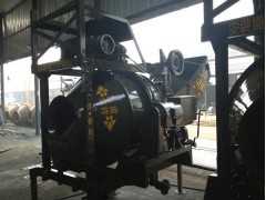 興隆建筑機械批發廣東佛山JG320加重底盤實心拖輪提升式攪拌機-- 鄭州市興隆建筑機械有限公司銷售部