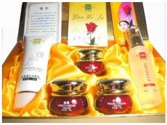 供應(yīng)南寧金裝燕窩素嫩膚3+2-- 廣西南寧市護膚精品化妝品公司銷售部