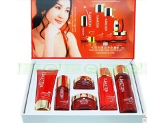 御清堂嫩膚養(yǎng)顏套裝六合一，正品包郵，全國貨到付款-- 廣西南寧市護(hù)膚精品化妝品公司銷售部
