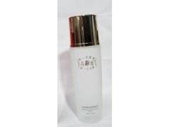 芮薇活顏嫩膚收縮水，芮薇補水保濕產(chǎn)品-- 廣西南寧市護膚精品化妝品公司銷售部