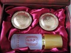 正品香港九芝堂三合一，九芝堂嫩膚養(yǎng)顏套裝-- 廣西南寧市護膚精品化妝品公司銷售部