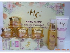 廣西南寧護(hù)膚精品代理各種美白祛斑組合，白里透紅系列套裝-- 廣西南寧市護(hù)膚精品化妝品公司銷(xiāo)售部