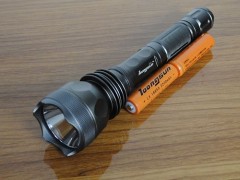 強(qiáng)光led手電筒-- 東莞市龍興光電科技有限公司