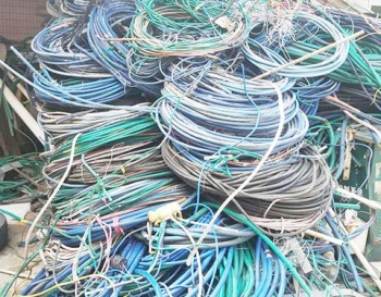 專業(yè)回收工業(yè)廢料，高價(jià)回收工業(yè)廢料，廣州回收工業(yè)廢料價(jià)格-- 廣州恰聚再生資源回收有限公司