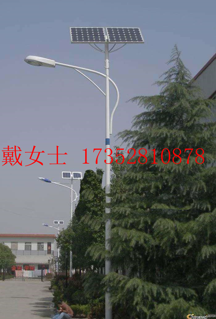 衡陽(yáng)衡南太陽(yáng)能路燈廠家定制-- 湖南浩峰照明工程有限公司