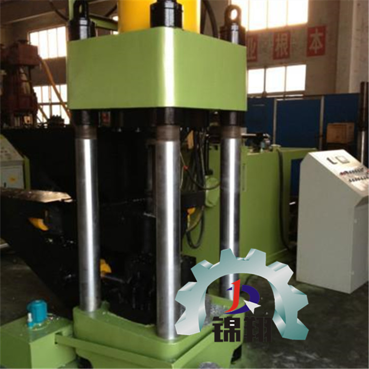 合肥立式全自動(dòng)舔鹽磚壓塊機(jī) 畜牧場壓塊機(jī)系列-- 鄭州錦翔機(jī)械設(shè)備有限公司