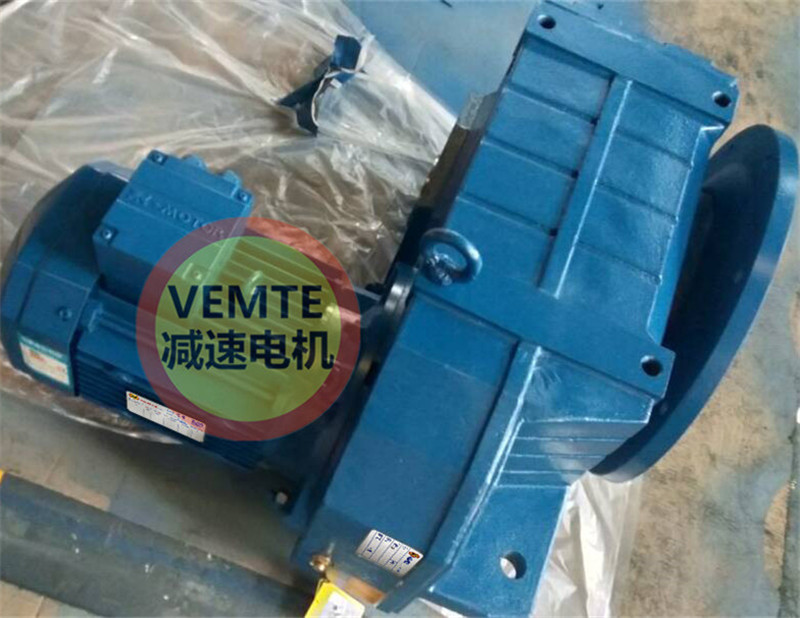 環(huán)保機(jī)械RF107RF77YVP90M4臥式減速機(jī)配電機(jī)-- 甘肅德萃環(huán)保科技有限責(zé)任公司
