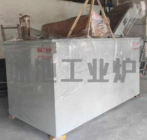 網帶提升淬火槽,連續淬火槽,提升淬火槽,輸送帶淬火槽-- 廬江縣城池工業爐廠